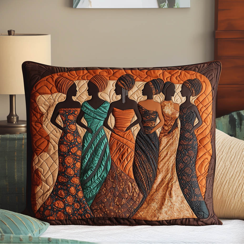 Quilted cushion cover with crown in nature NCU0NT7785
