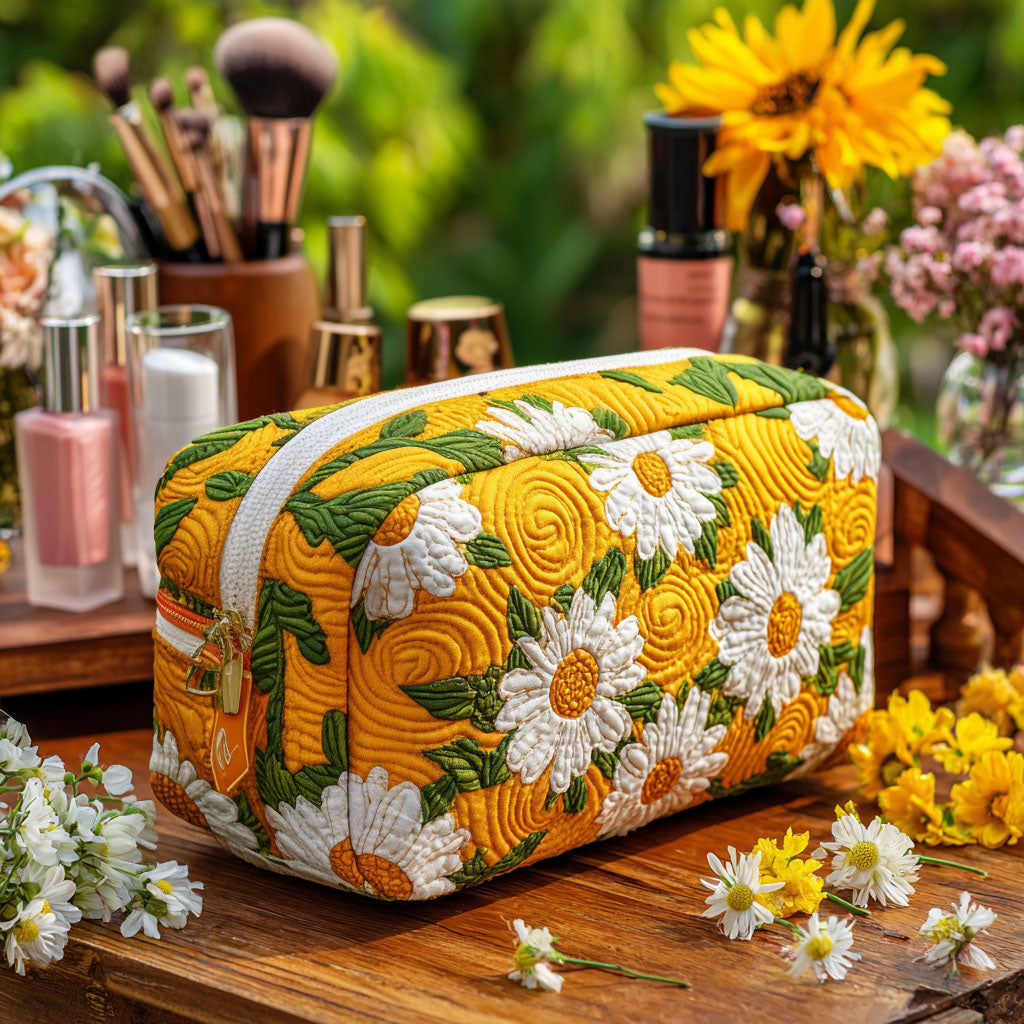 Daisy Dreams quilted makeup bag – Louise London