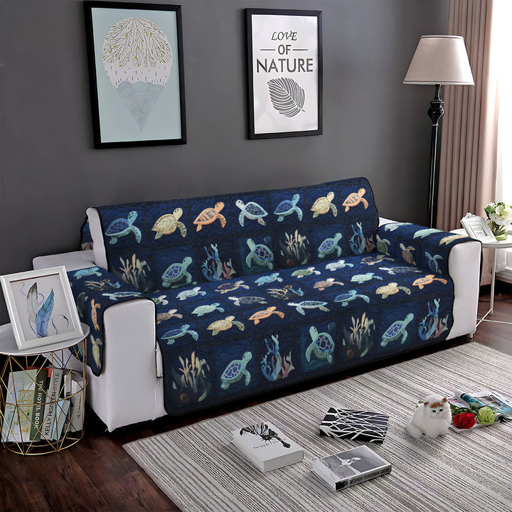Quilted sofa cover with oceanic pattern