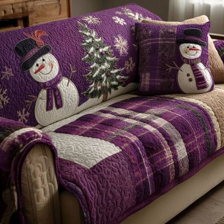 Quilted sofa cover with Christmas pattern