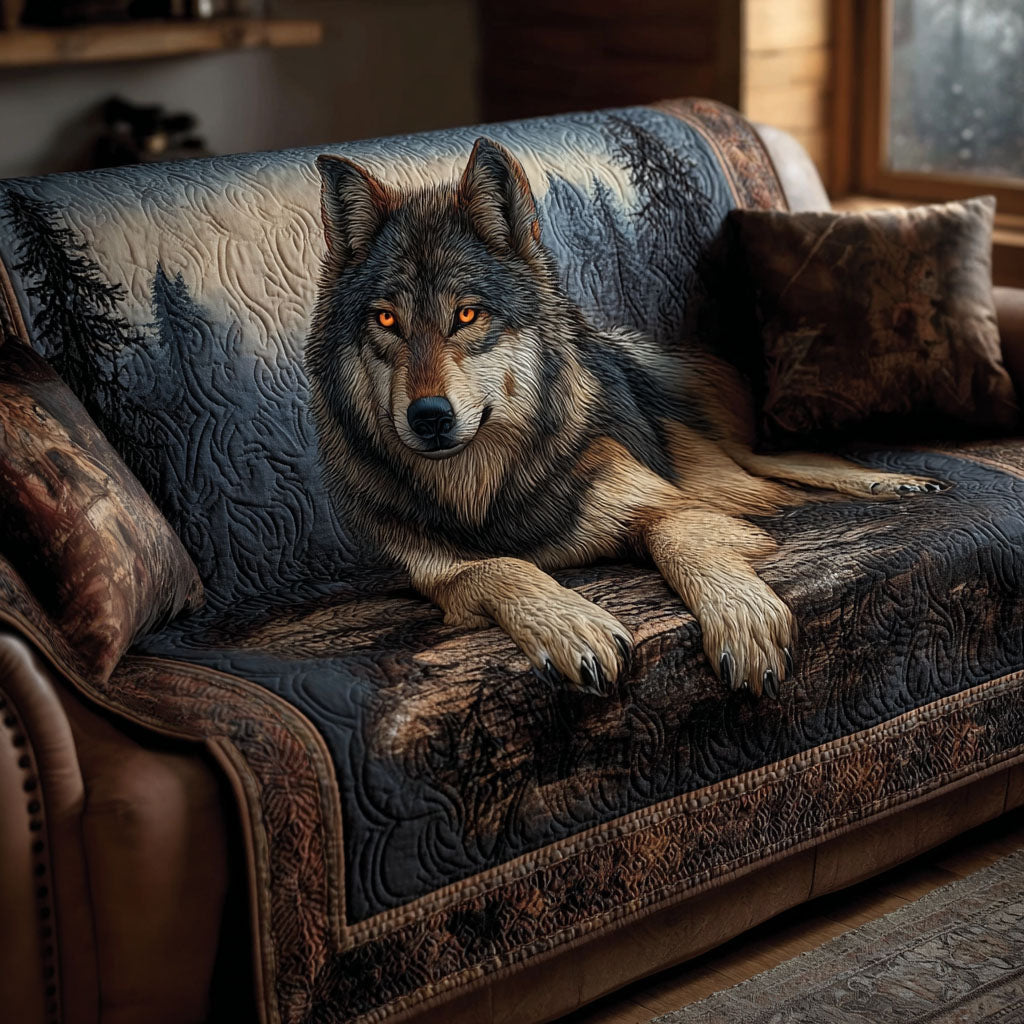 Quilted sofa cover with howling wolf – Louise London
