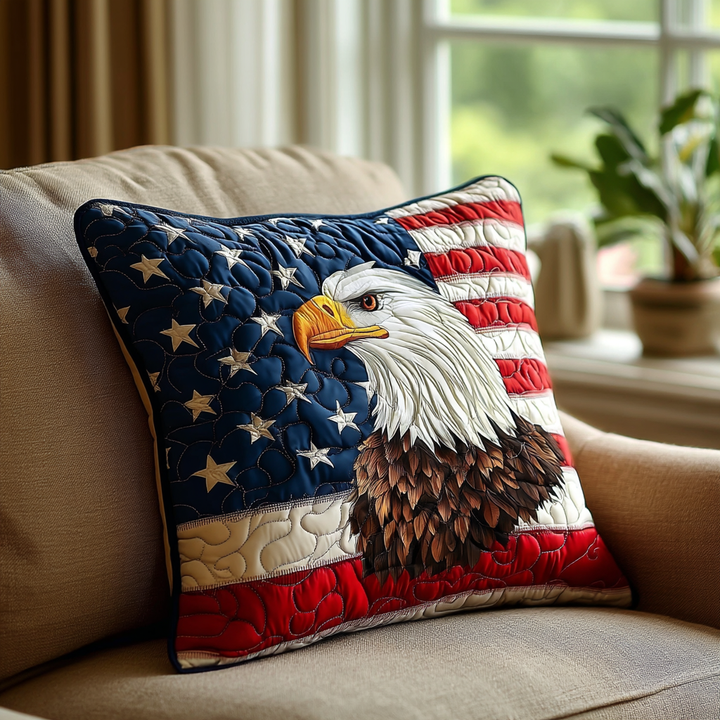 Quilted cushion cover with eagle in flight NCU0DK9030