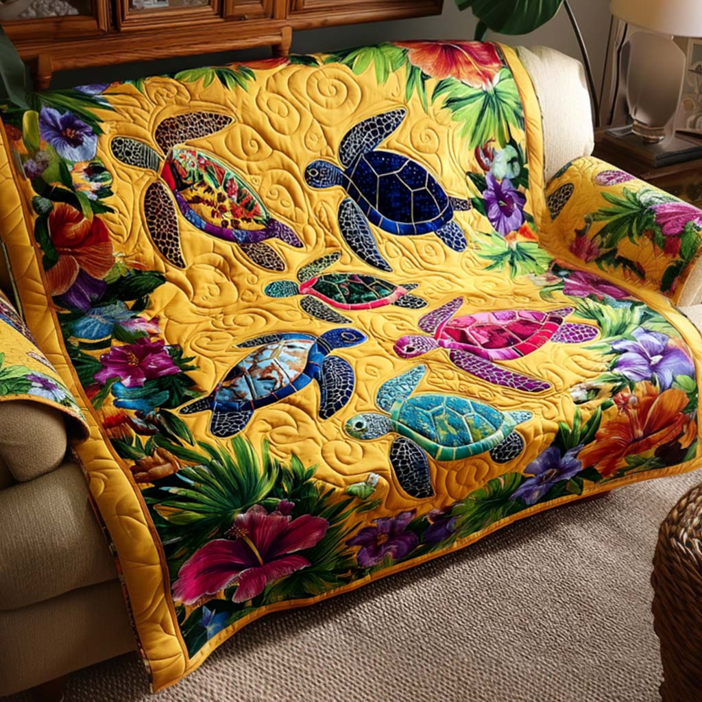 Quilted sofa cover with turtle