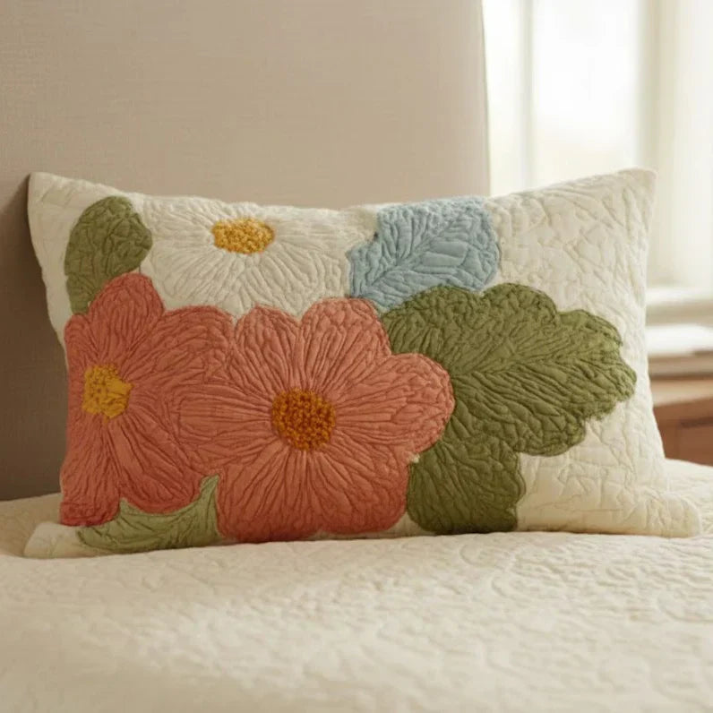 Quilted cushion cover with retro daisies